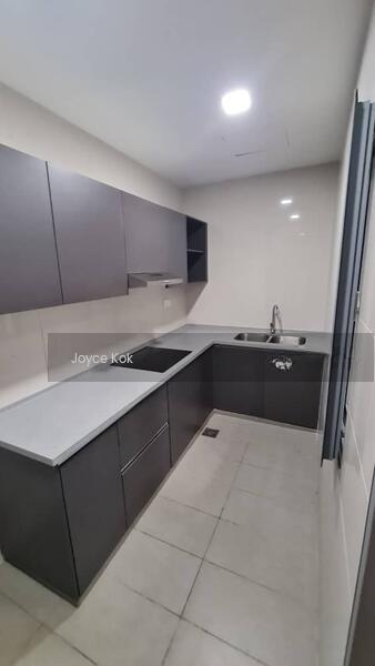 Lakefront Residence - 3