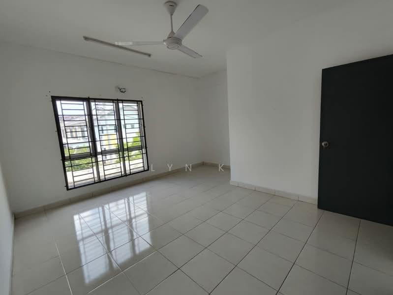 Sari Alamanda - 3