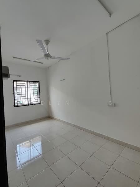 Sari Alamanda - 4