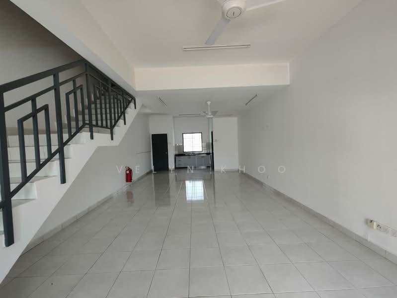 Sari Alamanda - 5