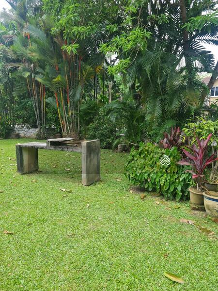 DOUBLE STOREY CORNER LOT LINK HOUSE LOCATED AT LUCKY GARDEN, BANGSAR, KUALA LUMPUR. - 3
