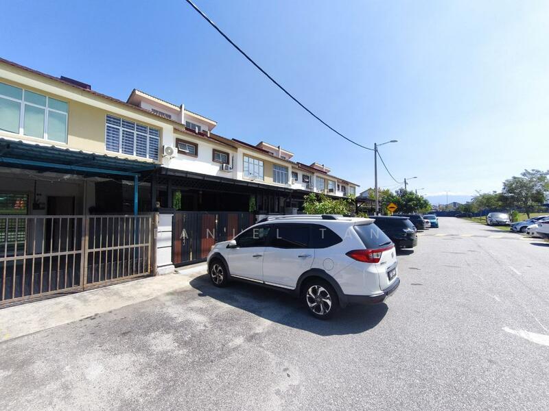 2 storey terrace house Bukit Beruntung - 3