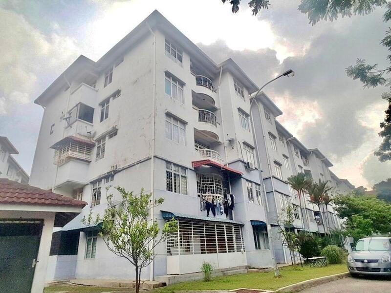 Kiambang Apartment - 2
