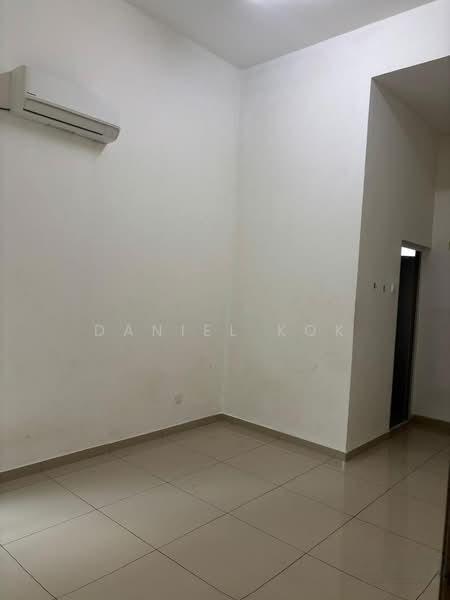RM1.08m! 32x80ft! 4R4B! Renovated & Good Condition Canary Garden Bestari Port Klang 2 Sty Semi D - 4