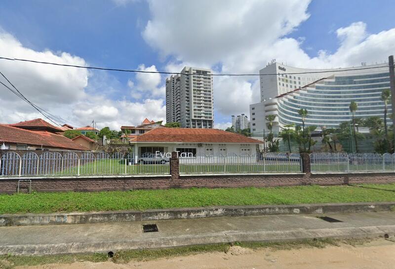 Bandar Johor Bahru Residential Land with A Detached House - 1