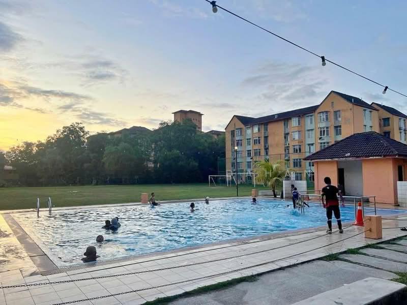 Pangsapuri Seroja - 1