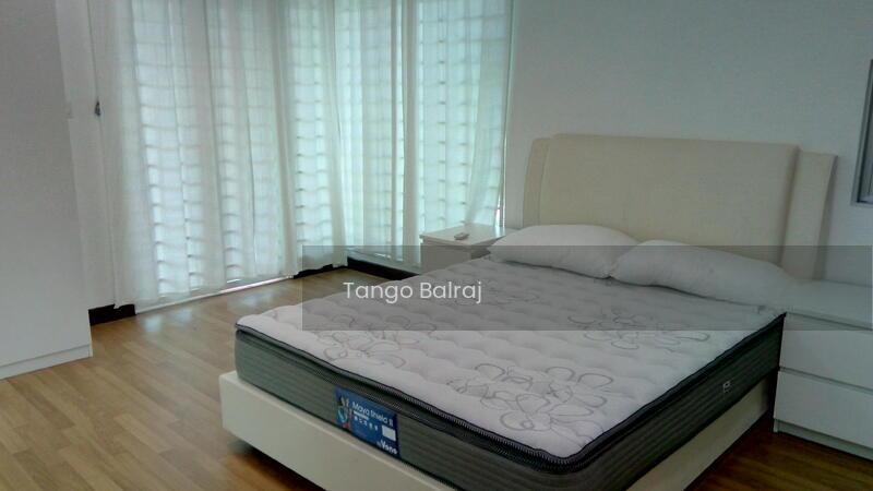 Bandar Enstek 2 sty semi-d house - 2