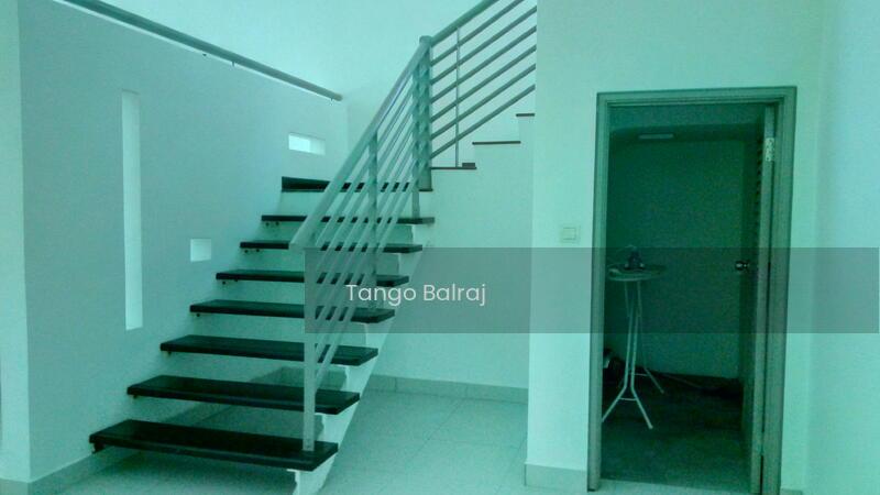 Bandar Enstek 2 sty semi-d house - 5