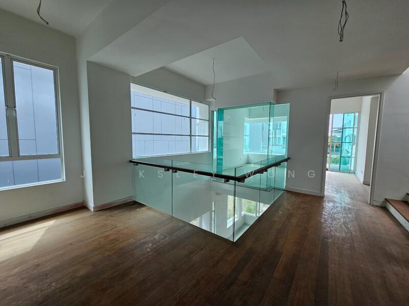 Bandar Sungai Long - 4