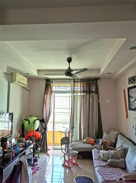 Krystal Suria - 4