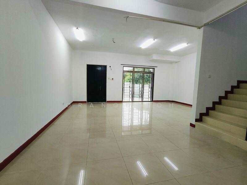 Taman Kempas Utama - 1