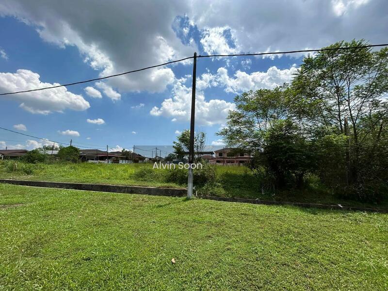 Residential land at Jelapang - 3