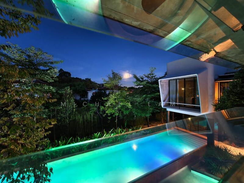 Bungalow at Seksyen 11 - 2