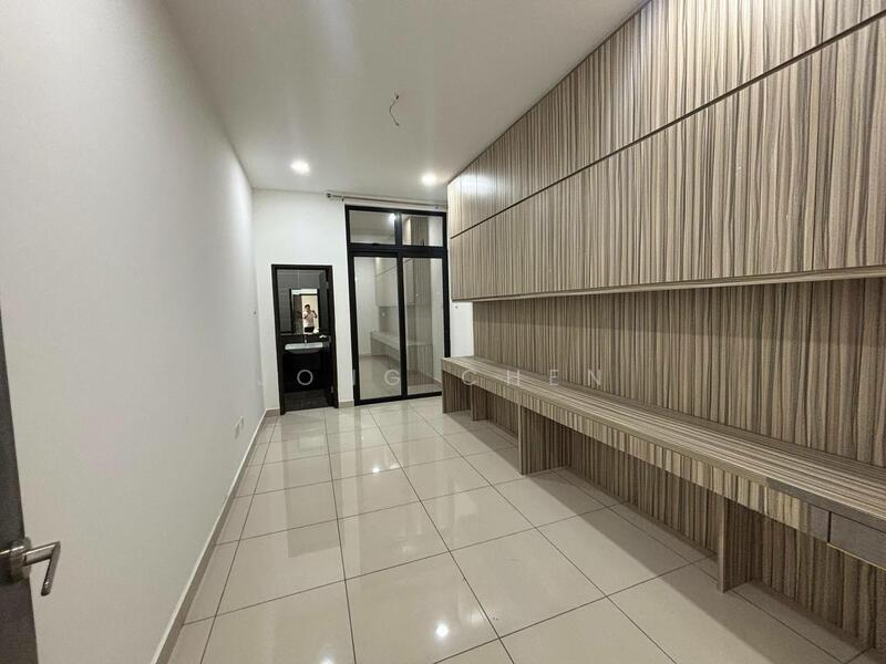 Precinct Arista 2 @ Taman Gaya - 5