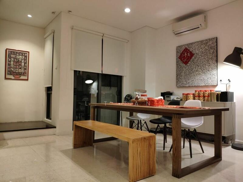 Semi-Detached House at Lake Fields - 5