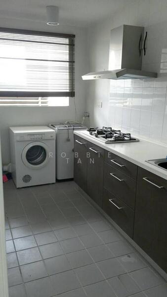 Ujana Executive Apartment - 5