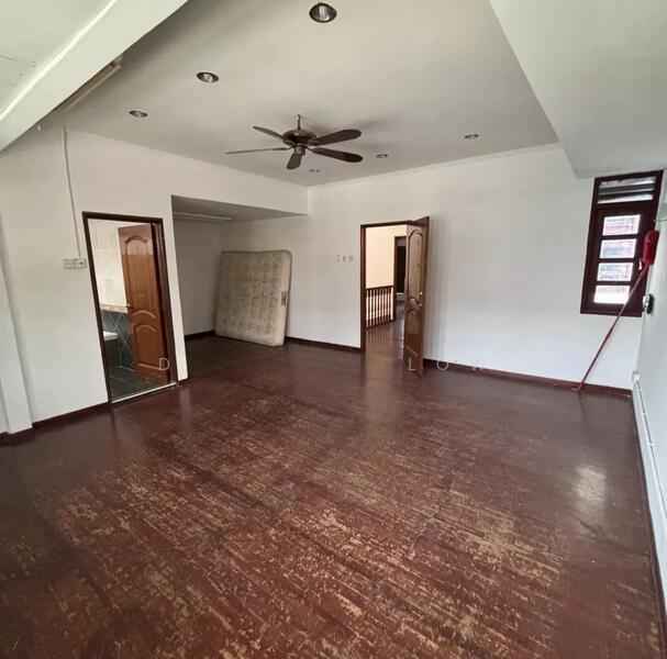 2 Storey Semi-detached House, Taman Century - 4