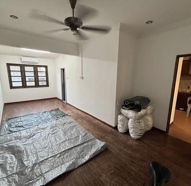 2 Storey Semi-detached House, Taman Century - 2