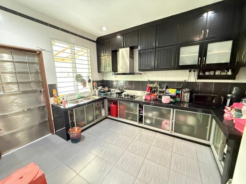 Desa 6 Bandar Country Homes Bungalow - 5