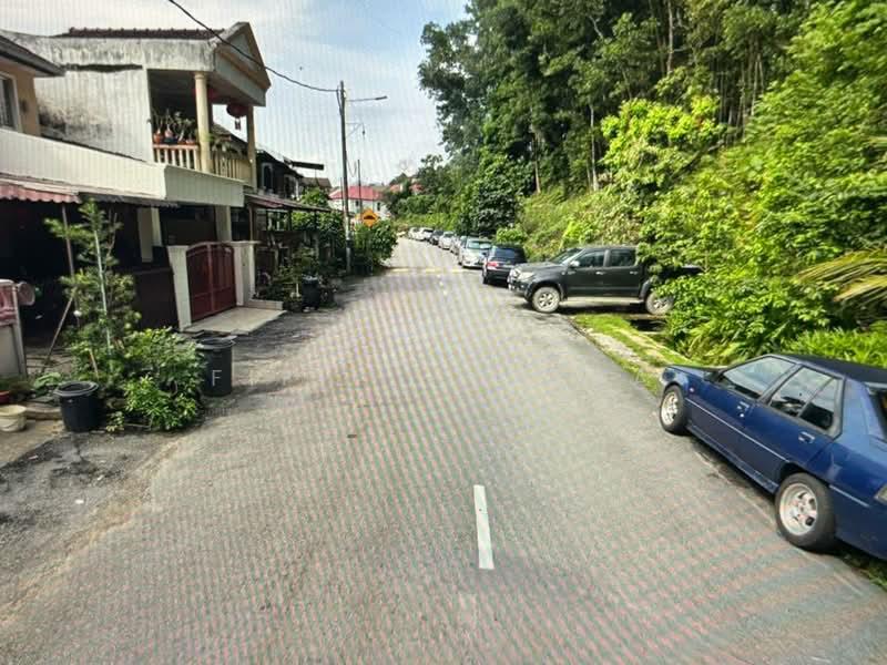 Taman Sri Gombak, 68100 Batu Caves, Selangor - 2