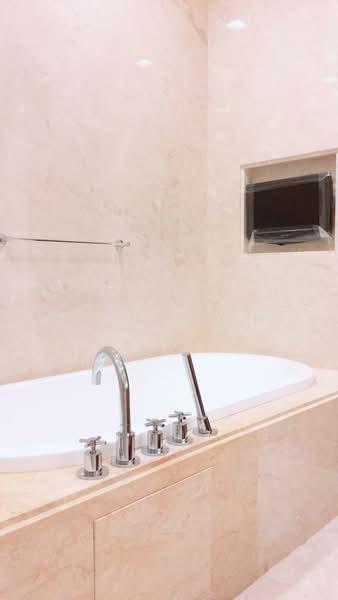 Straits Quay (The Suites at Waterside) - 4