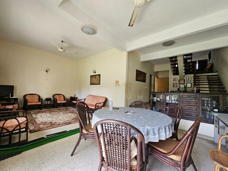 Jalan Tempinis , Lucky Garden , Bangsar, KL - 2