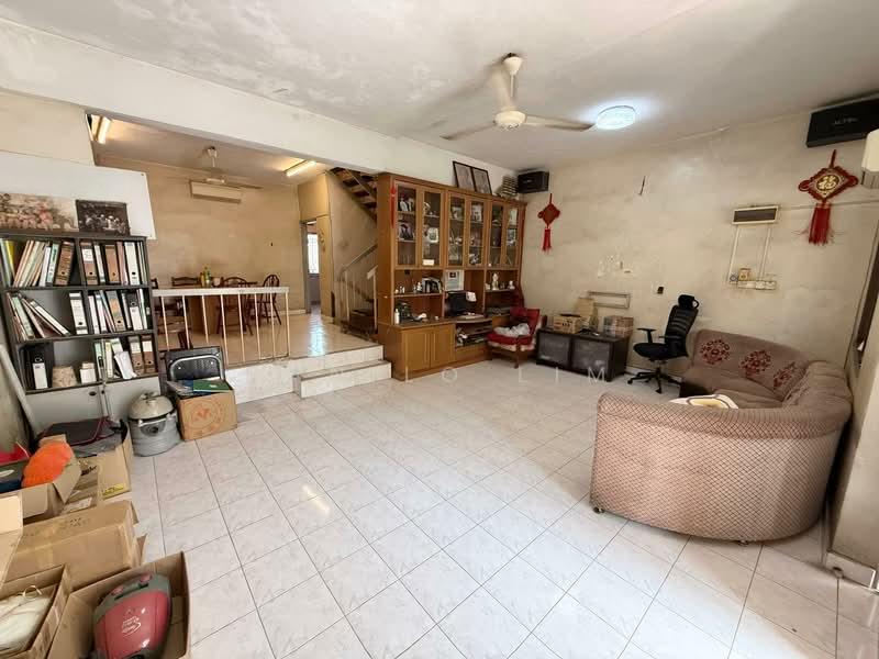 Taman Connaught, 22x75, 2.5 Storey, Converted Freehold, Gated Guarded - 2