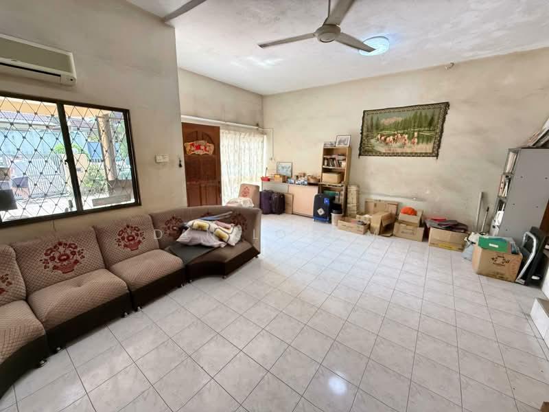 Taman Connaught, 22x75, 2.5 Storey, Converted Freehold, Gated Guarded - 3