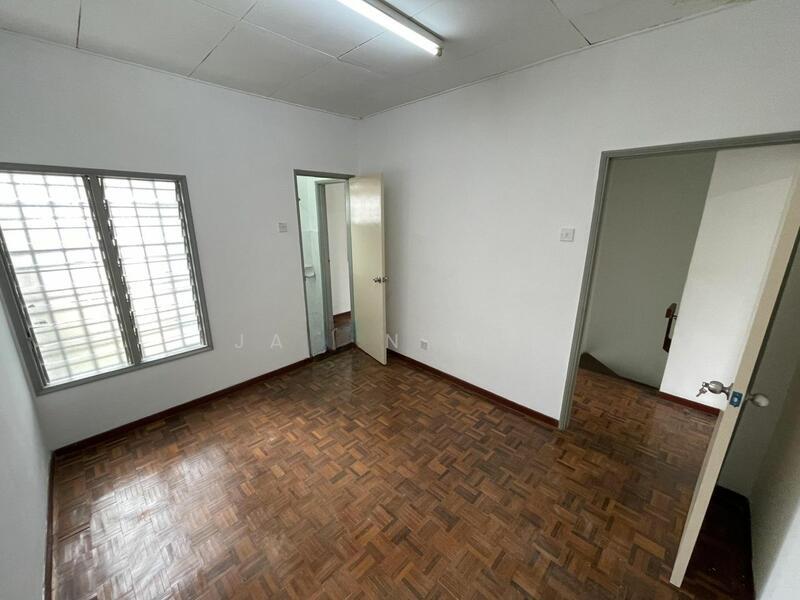 Taman Puncak Jalil - 3