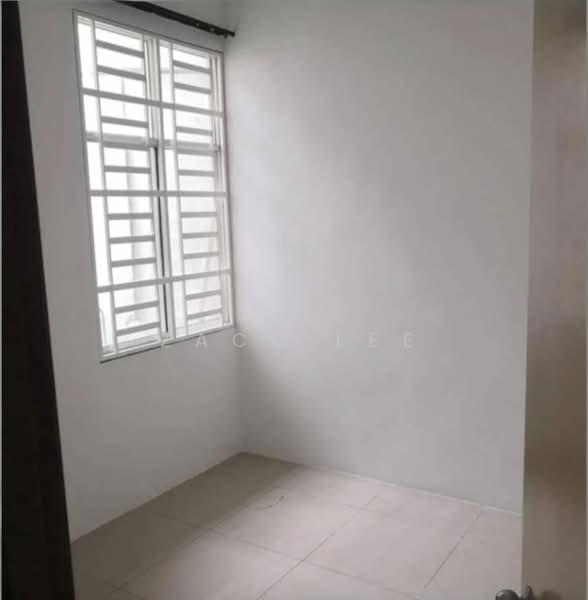Taman Merbau Indah - 4