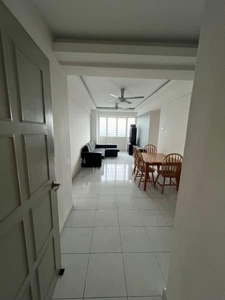 Main Place Residence - 4