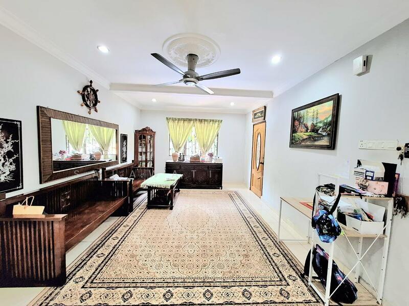 RENOVATED Corner Lot Semi D Double Storey Seksyen 9 Shah Alam - 4