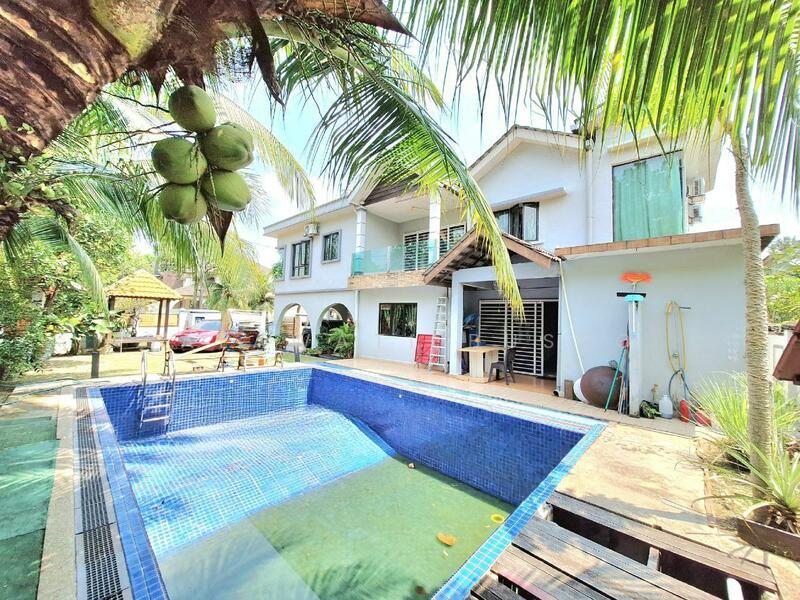 RENOVATED Corner Lot Semi D Double Storey Seksyen 9 Shah Alam - 2