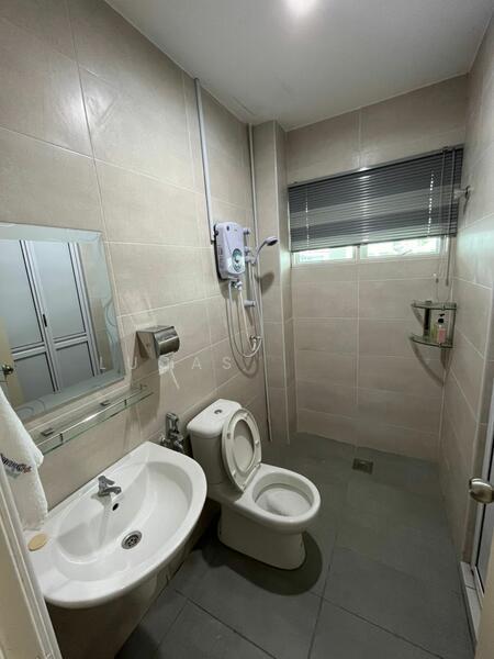 Semi-Detached House at Bandar Seri Botani - 5