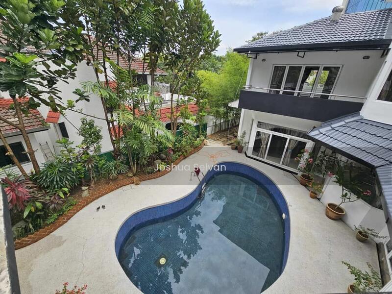 Bungalow at Damansara Heights - 4