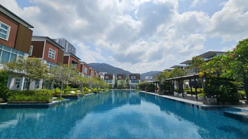 3 storey detached | Permai Garden | Tanjung Bungah | 4331sf | with facilities | For Sale - 1