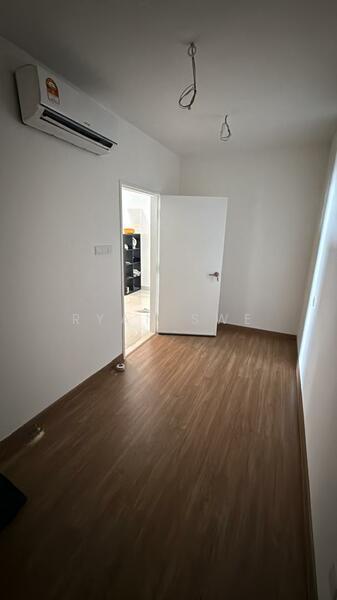 AraTre' Residences - 3