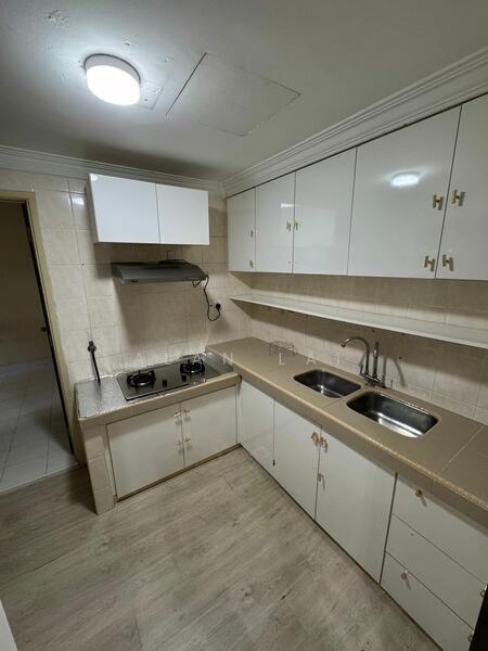 D'Melor Condominium - 4