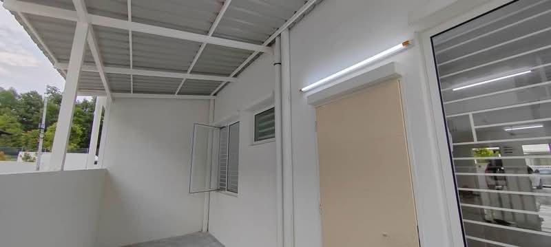 DOUBLE STOREY @ SENDAYAN HIJAYU AMAN - 5