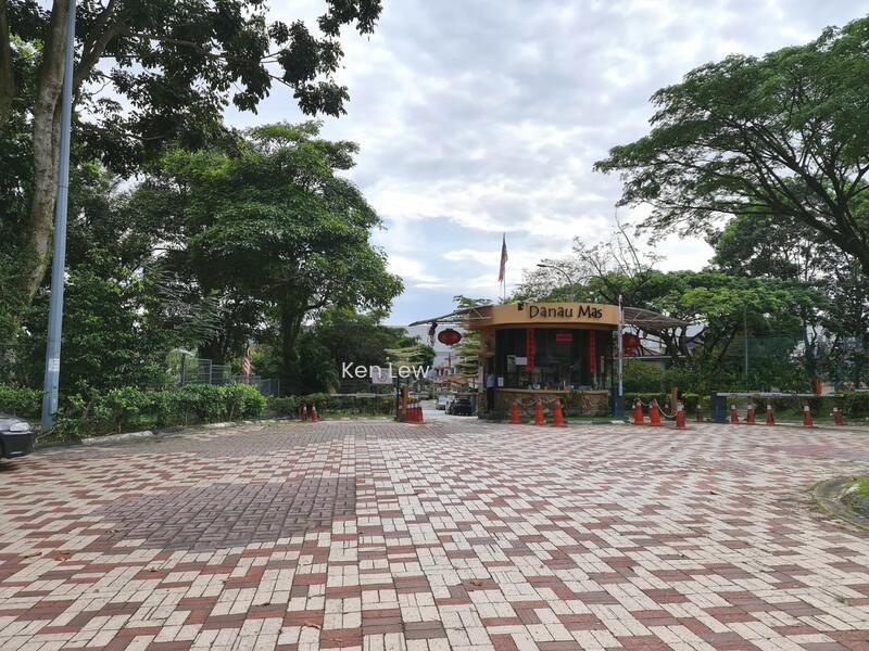 Danau Mas - 2