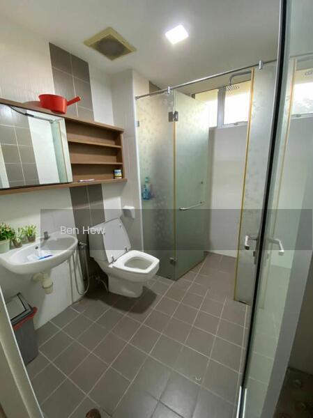 The Waterfront Condominium - 4