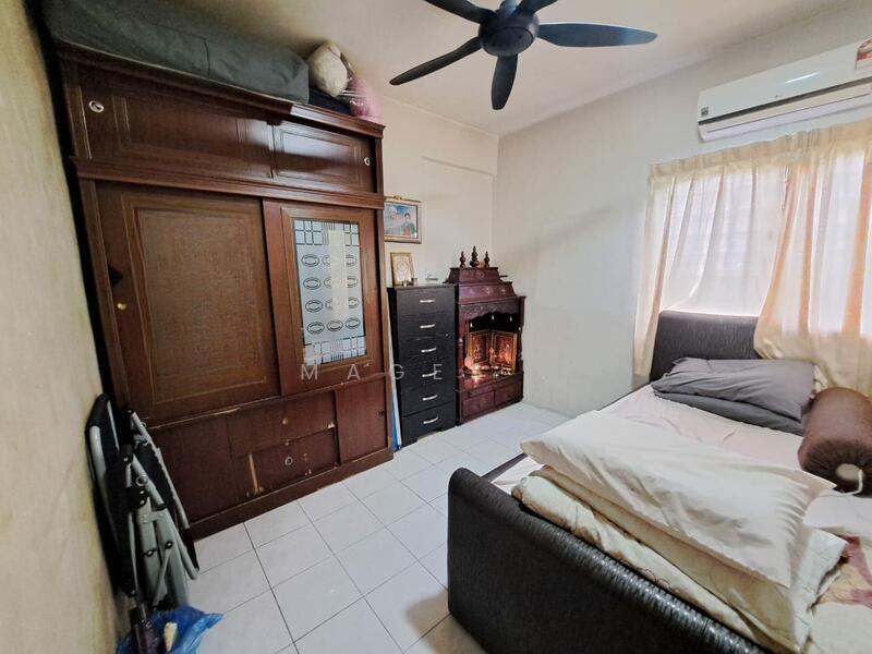 Plaza Sinar Apartment - 3