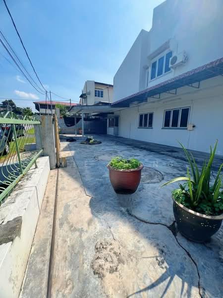 Batu Gajah Double Storey Corner House Fully Extended For Sale - 4