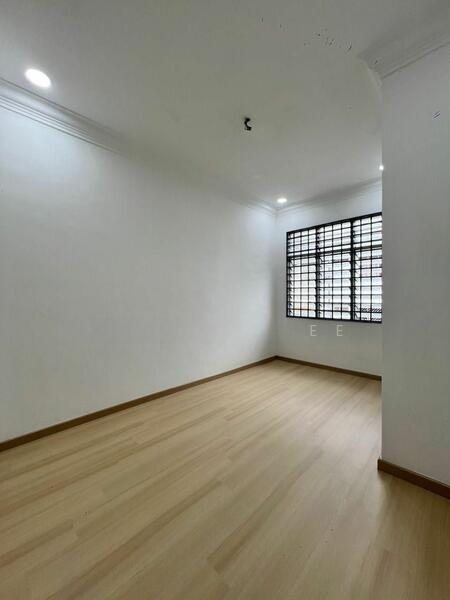 Ulu Tiram Taman Puteri Wangsa Renovated 2 Storey Terrace 4bed - 4