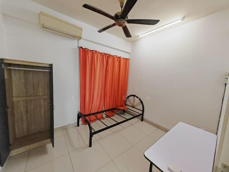Hijauan Puteri Condominium - 3