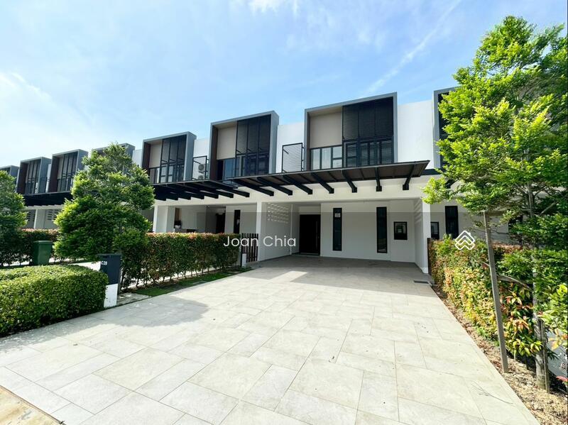 Senibong Cove - Isola Coast - 1