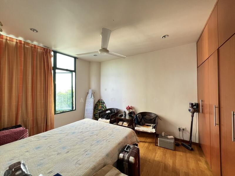 Sri Golden Bay Condominium - 4