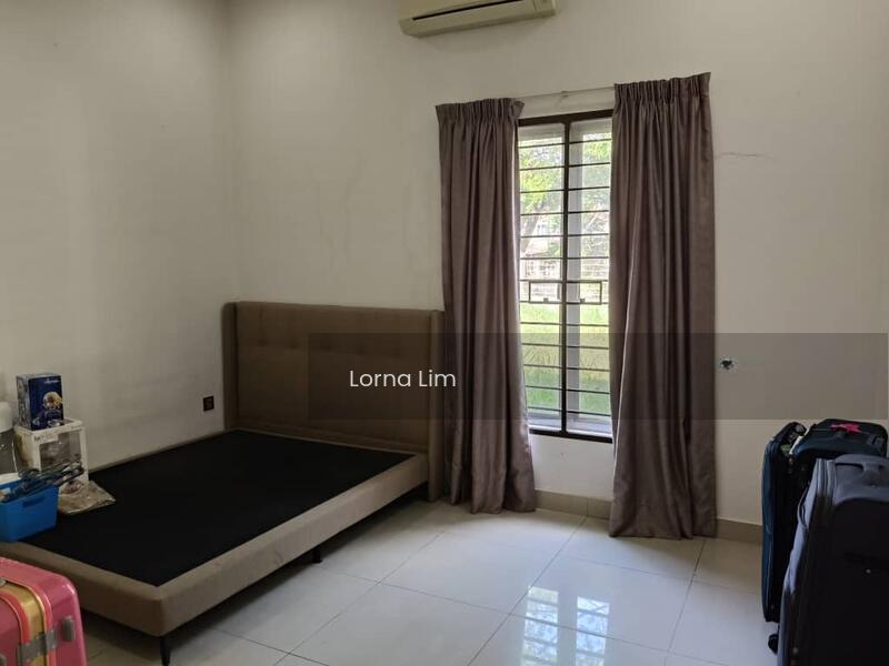 Lakeside Lakedge Corner Lot - 5