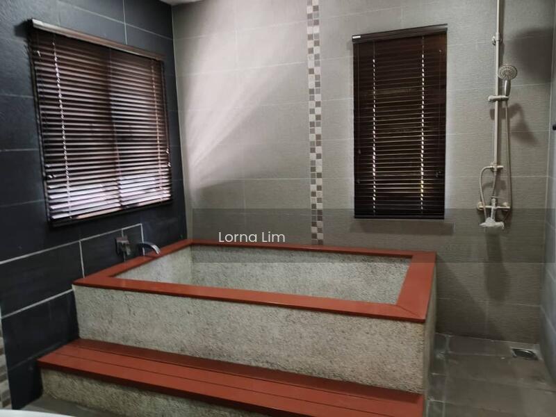 Lakeside Lakedge Corner Lot - 2