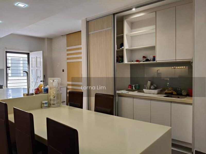 Lakeside Lakedge Corner Lot - 1